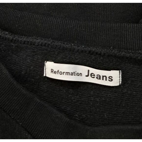 Reformation Hunter Cropped Sweatshirt Black - Picture 7 of 9